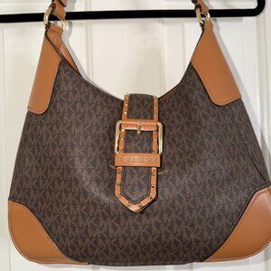 MICHAEL Michael Kors Lillian Signature Logo Shoulder Bag